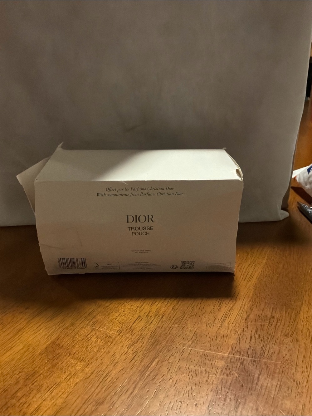 Dior Cream Embroidered Canvas Cosmetic Pouch,NIB GWP - Picture 4 of 4